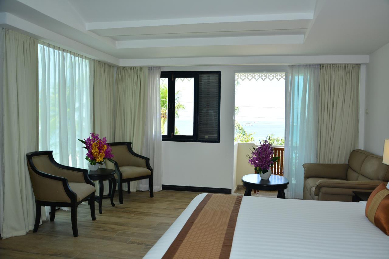Pride Beach Resort - Adults Only Patong 외부 사진