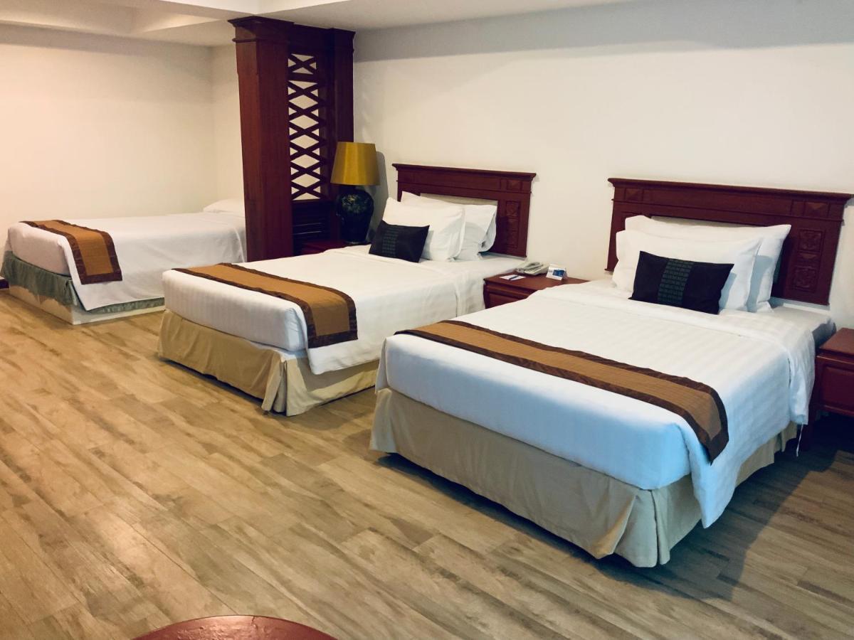 Pride Beach Resort - Adults Only Patong 외부 사진